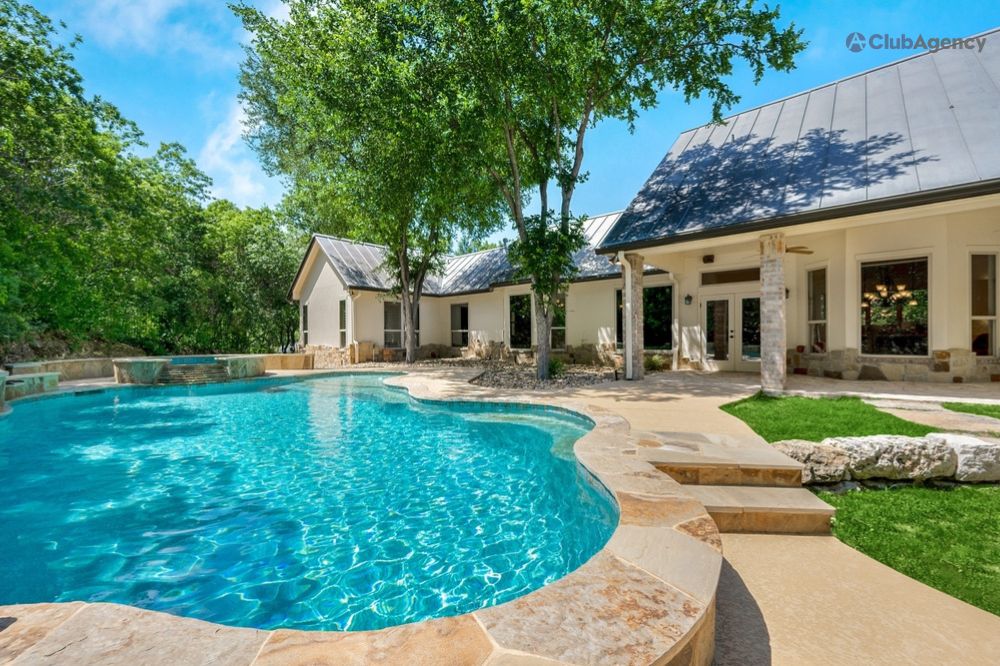 how having a pool can impact your homeowners insurance
