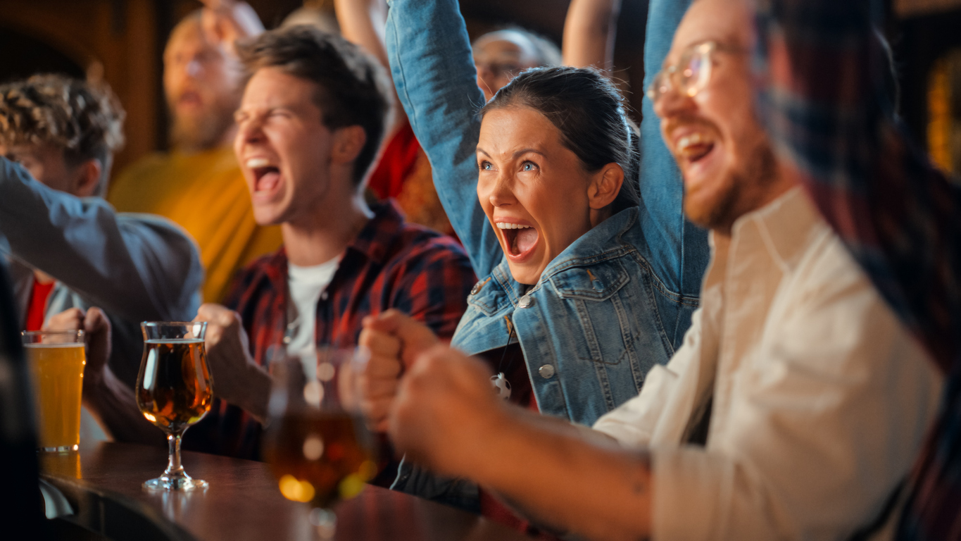 How Sports Bar Insurance Helps Manage Overcrowding and Enhance Crowd Safety