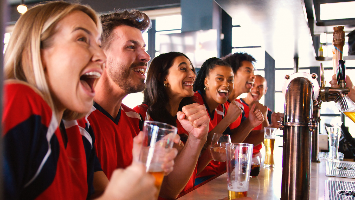 Insurance Insights for Hosting Themed Nights at Sports Bars