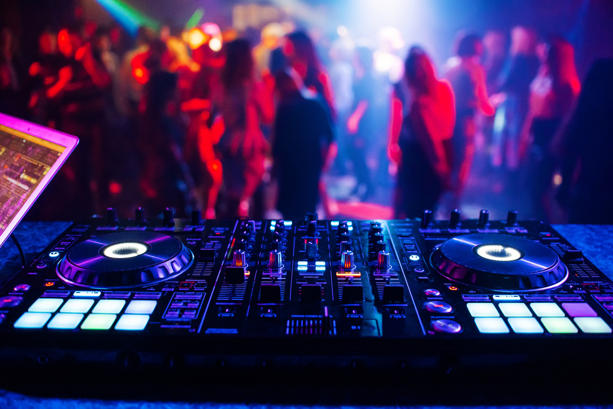 7 Ways for Nightclubs Can Ensure Safety