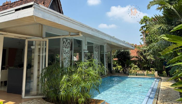 Why California Homeowners with Pools Need Extra Liability Coverage