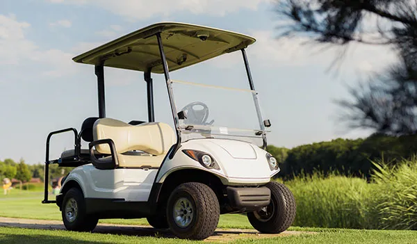 Why Golf Cart Dealers Need Customized Insurance