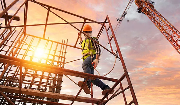 Why Scaffolding Contractors Need Specialized Insurance